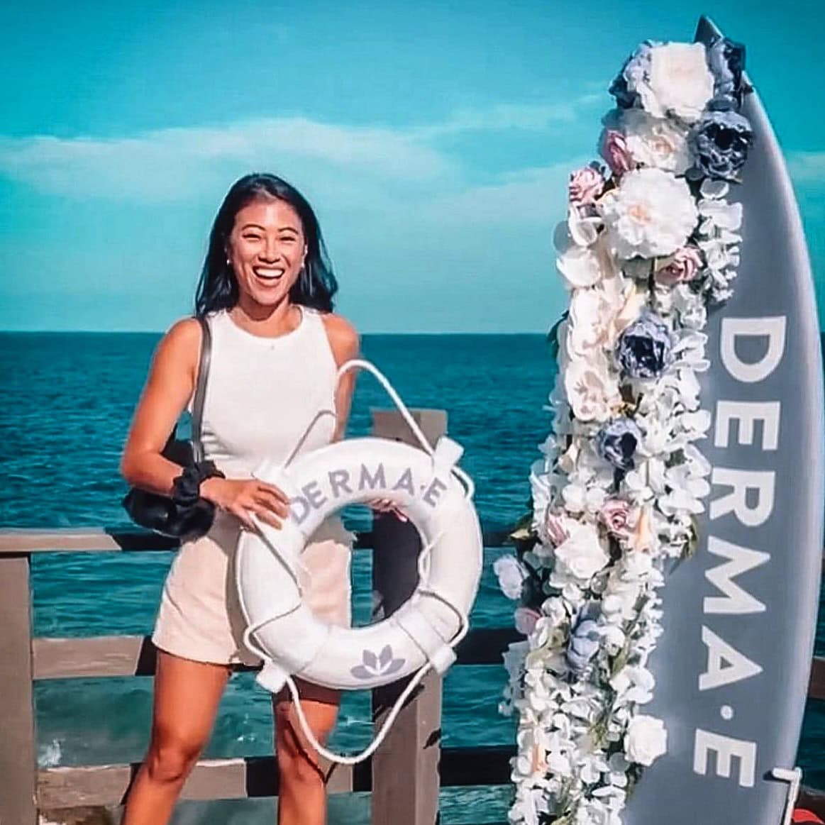 derma e surf-themed floral activation